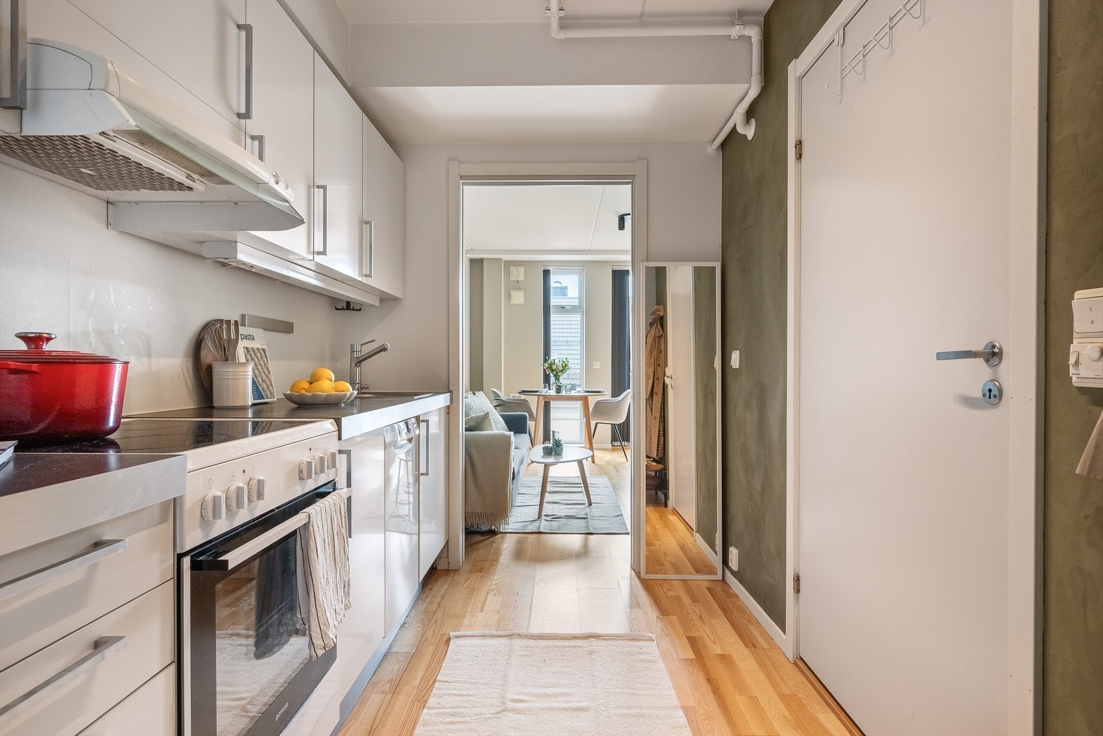 Herfra har du adkomst til leilighetens bad. Galleribilde