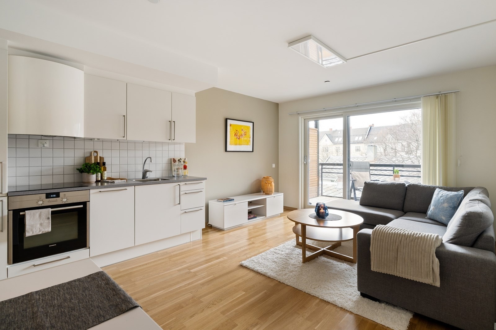 Velkommen til Stjørdalsveien 21 - Foto: Max Stenberg (Grattis Foto). Galleribilde