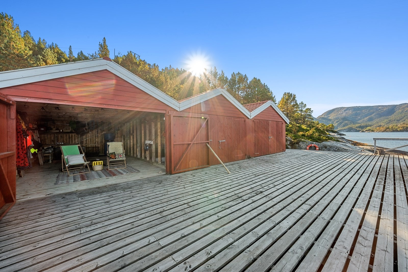 Her kan du virkelig nyte lange, lyse sommerdager i godt lag med familie og venner. Galleribilde