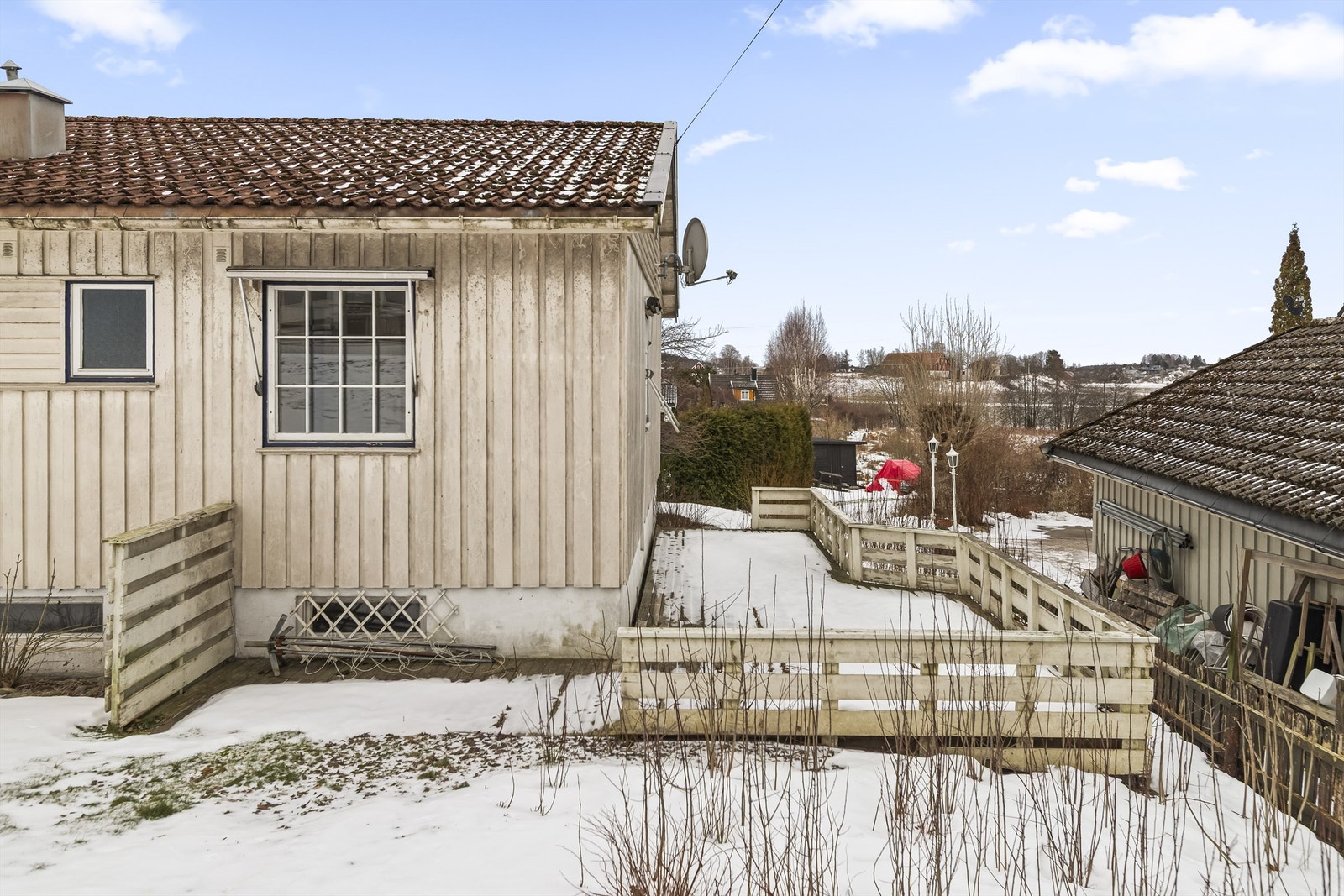 Fasade/hage Galleribilde