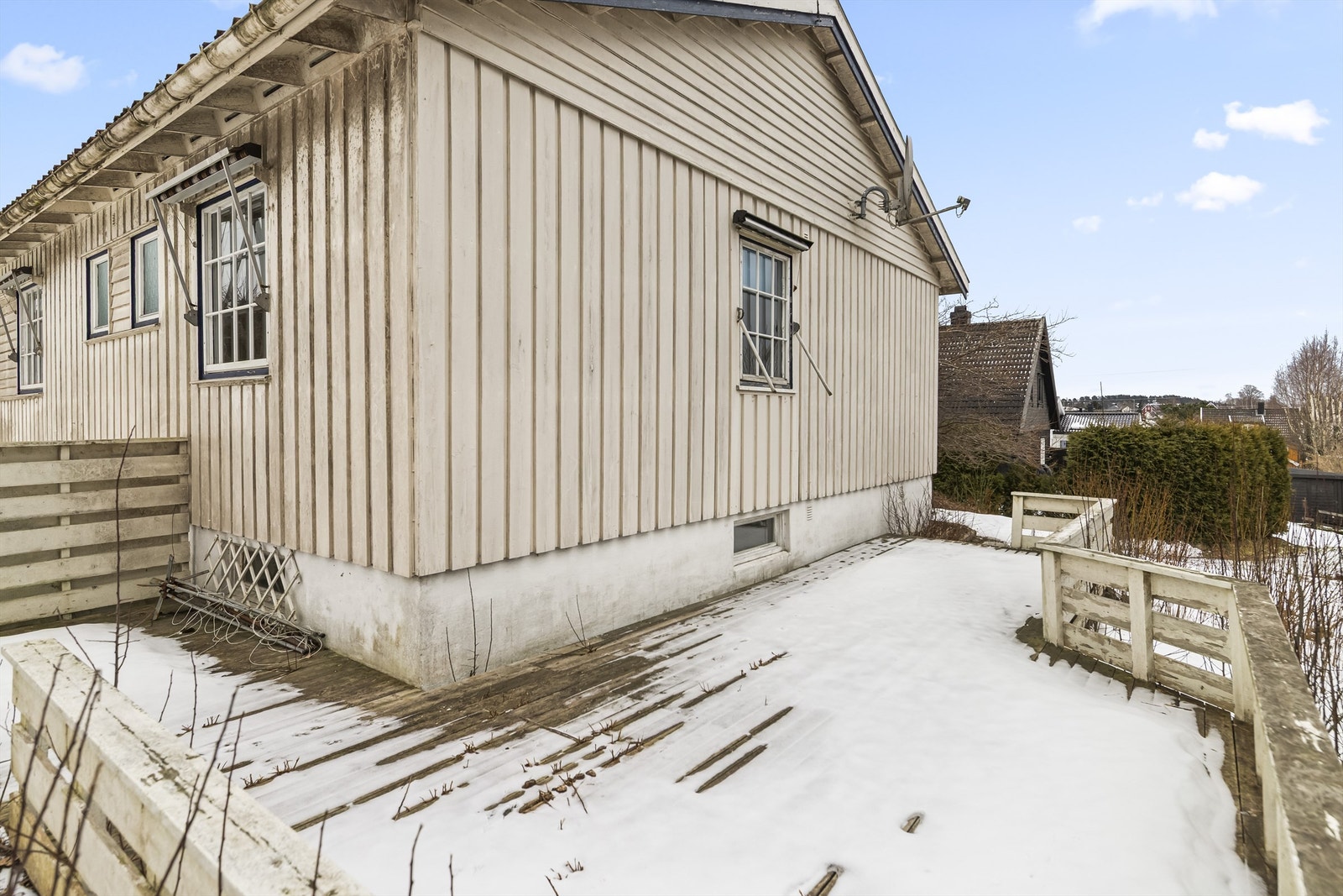 Fasade/uteplass Galleribilde