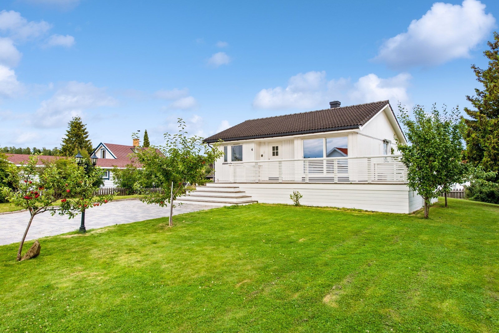 Velkommen til Liljevegen 4 - Enebolig over to plan med godkjent utleiedel. Galleribilde