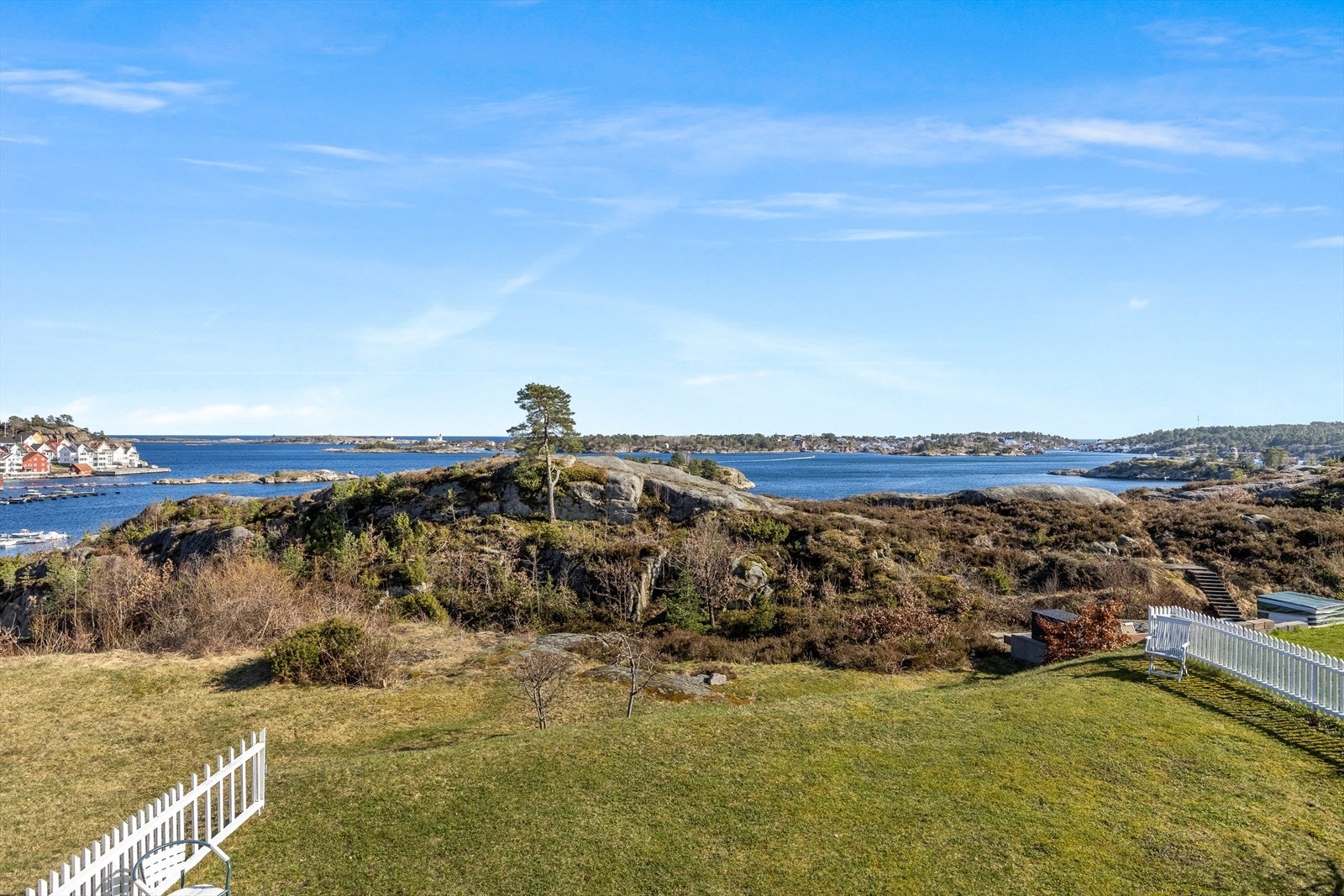 Utsikt fra 2. etasje i hytten. Galleribilde