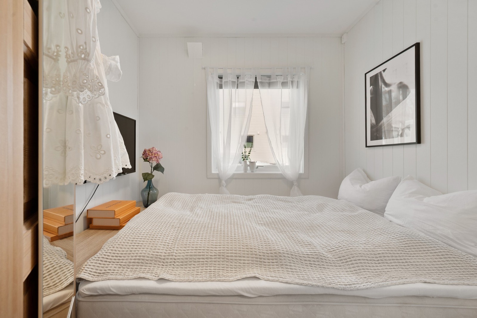 Soverom 2 - begge soverom har plass til dobbeltseng Galleribilde