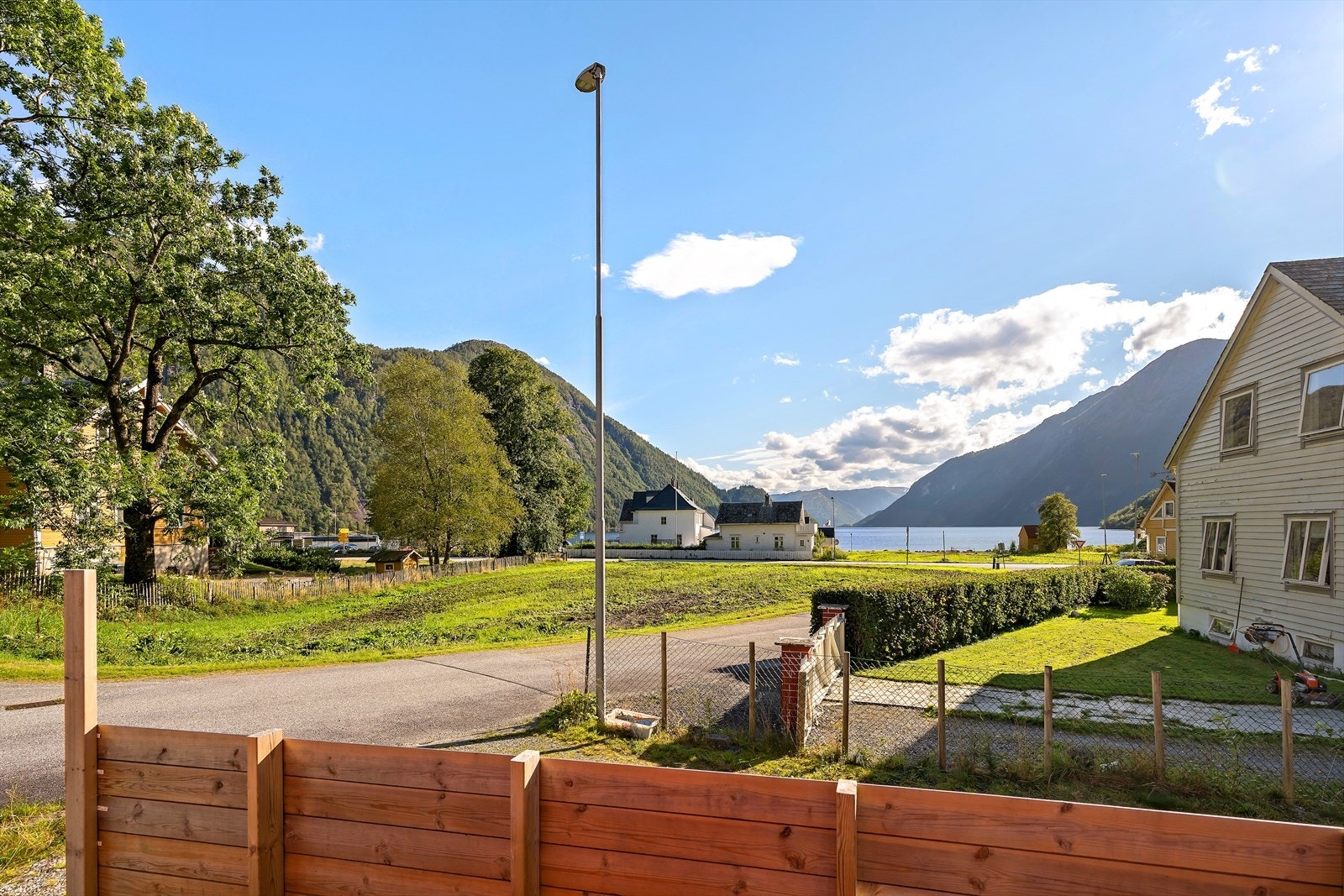 Utsikt fra terrassen. Galleribilde