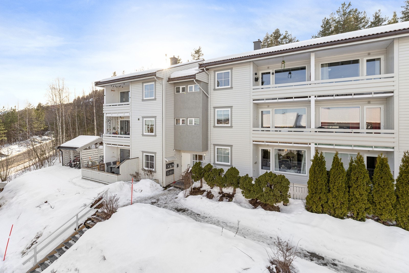 3- roms toppleilighet Galleribilde