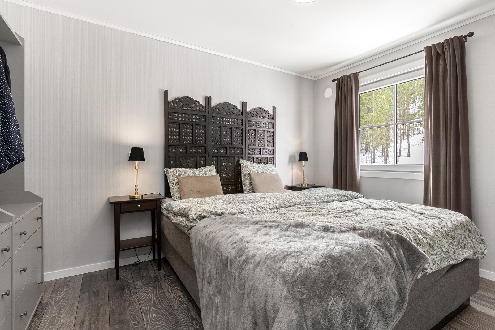 Det er 2 soverom i denne bolig Galleribilde