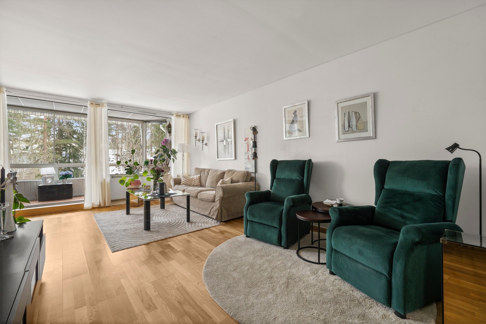 Leiligheten er godt vedlikeholdt og har en fin planløsning Galleribilde