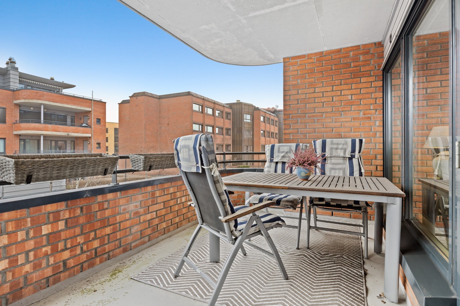 Gode sol forhold på terrassen. Galleribilde