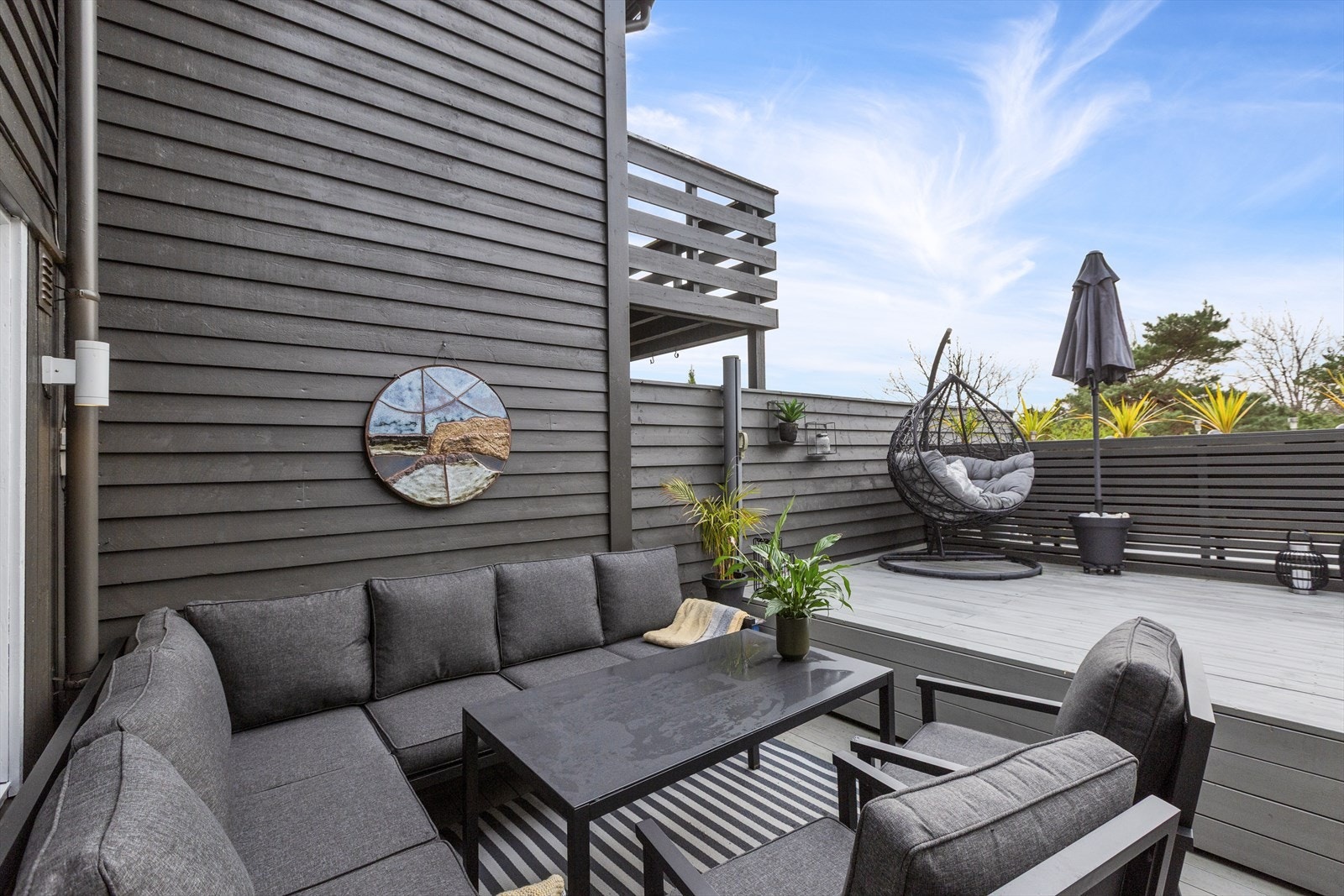 Her kan sommeren nytes fra morgen til kveld. Galleribilde