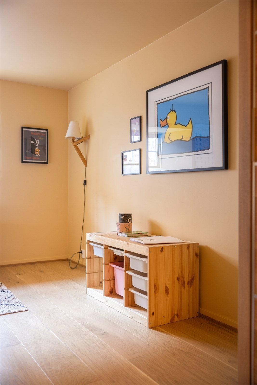 De ulike sonene i leiligheten gjør at boligen egner seg godt for både store og små familier i flere aldre og livsfaser. Galleribilde