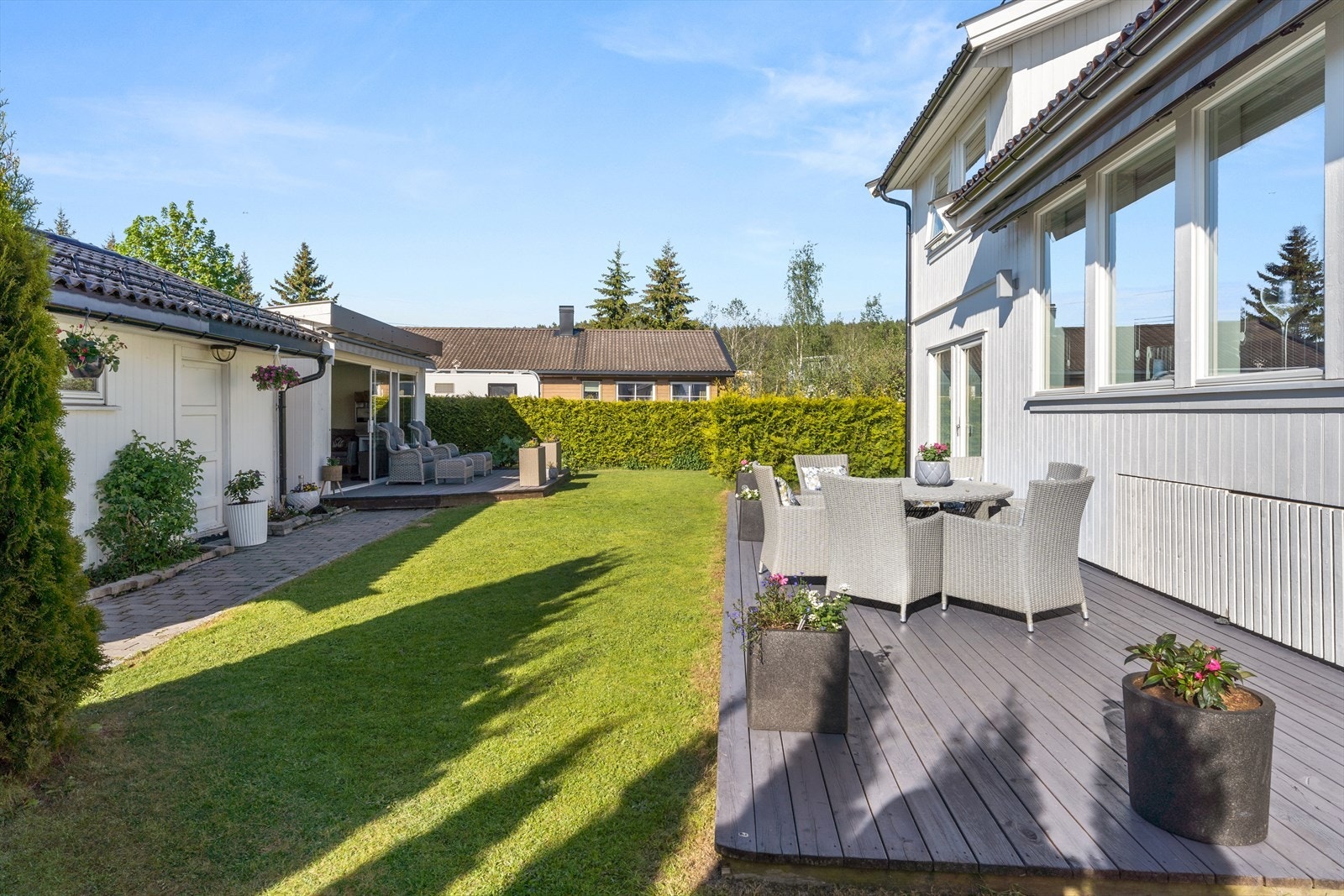 En innholdsrik enebolig som ble vesentlig påbygd og modernisert i 2015. Galleribilde