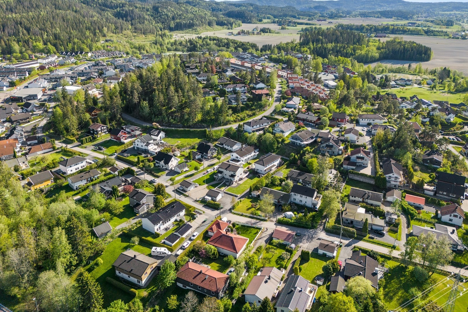 Når naturen kaller, er Sandbekken utfartsparkering en flott inngangsport til marka. Galleribilde
