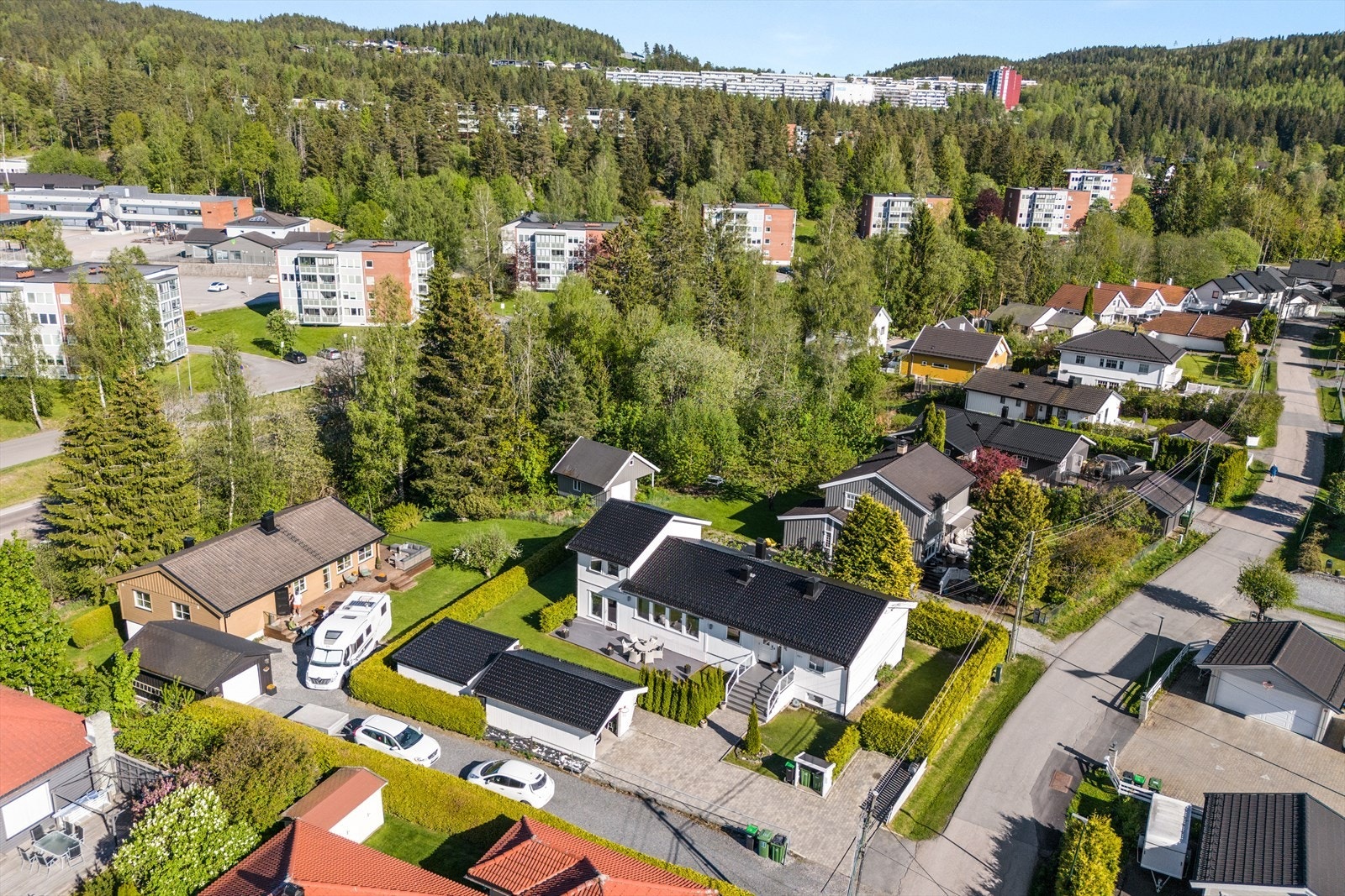 En strategisk beliggenhet med effektiv reisevei til Oslo Gardermoen på omtrent 30 minutter. Galleribilde