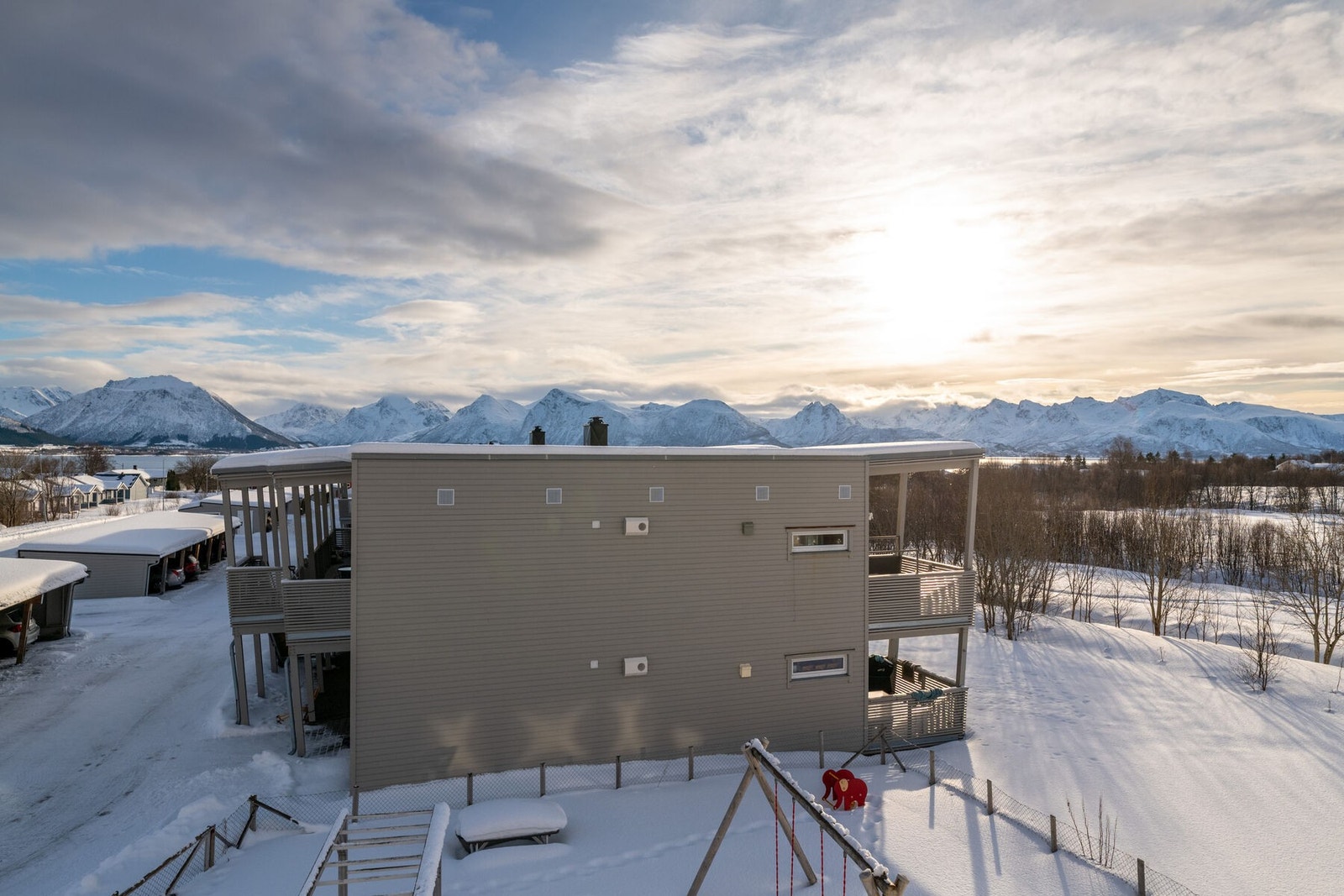Fin utsikt i flere retninger. Galleribilde