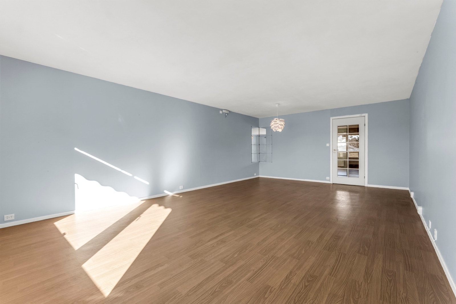 Stuen fra en annen vinkel. Galleribilde