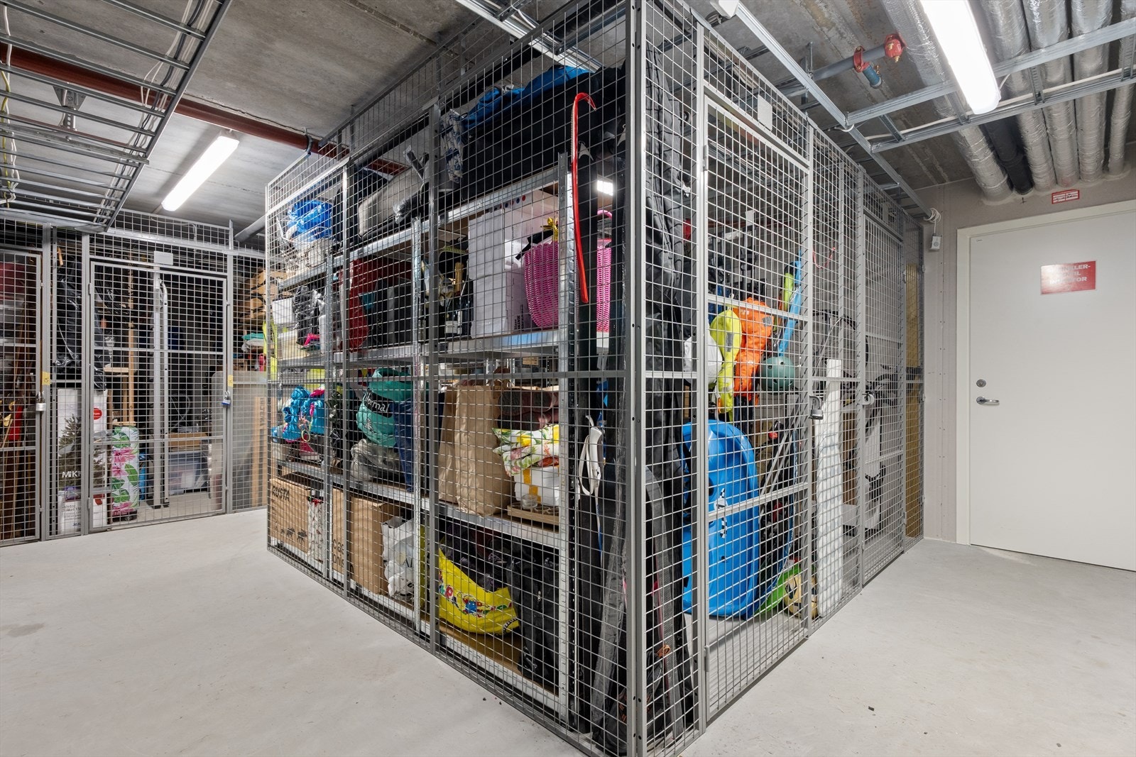 I underetasjen har man egen og tørr bod. Galleribilde