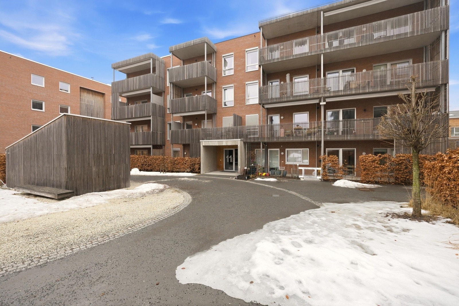 Området er ideelt for barnefamilier, med flere barnehager og skoler for alle trinn innen kort avstand. Galleribilde