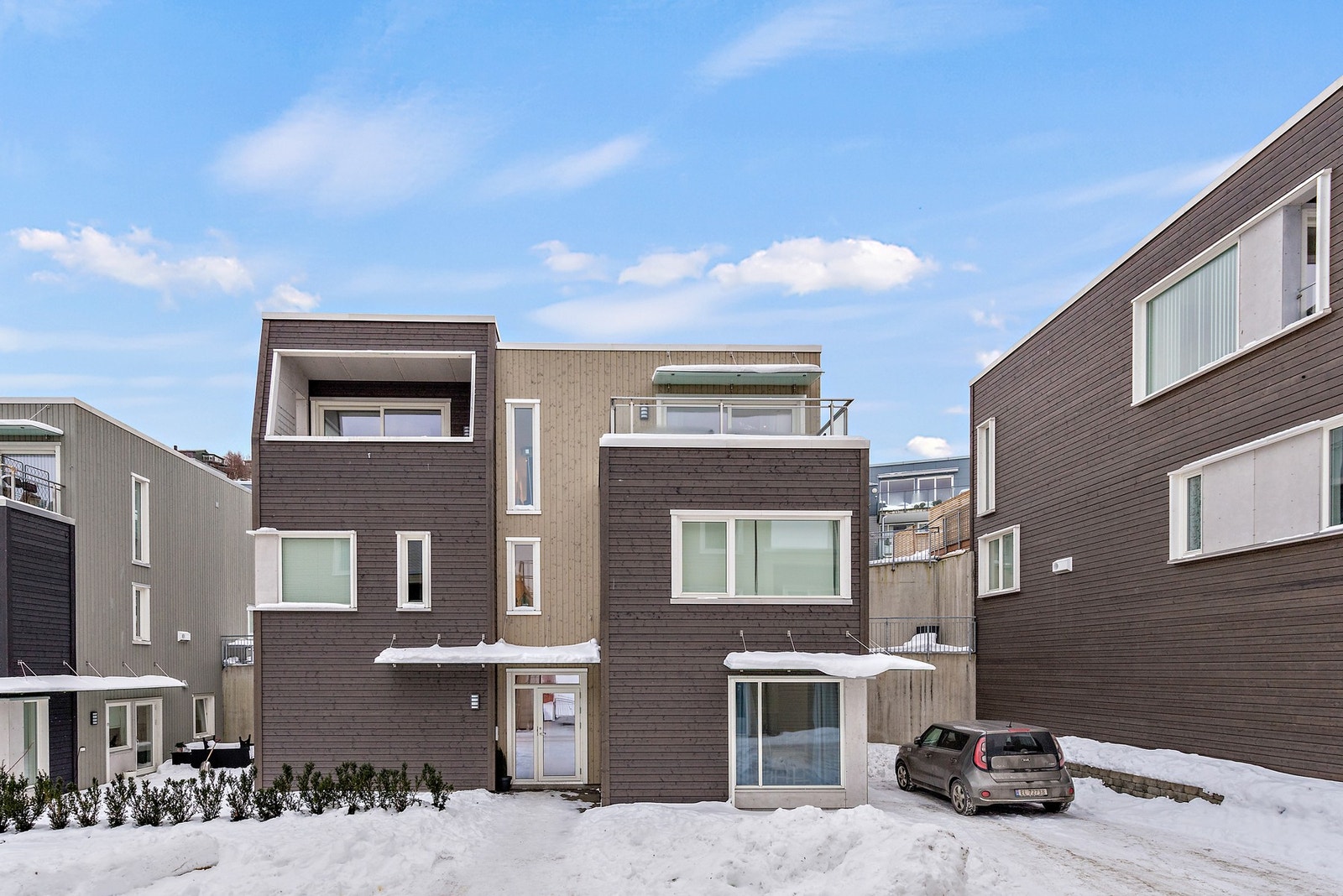 Velkommen til Vikhovlia 1514 - Kontakt megler på 918 50 709 / morten.kjelsberg@em1.no dersom det ønskes privatvisning. Galleribilde