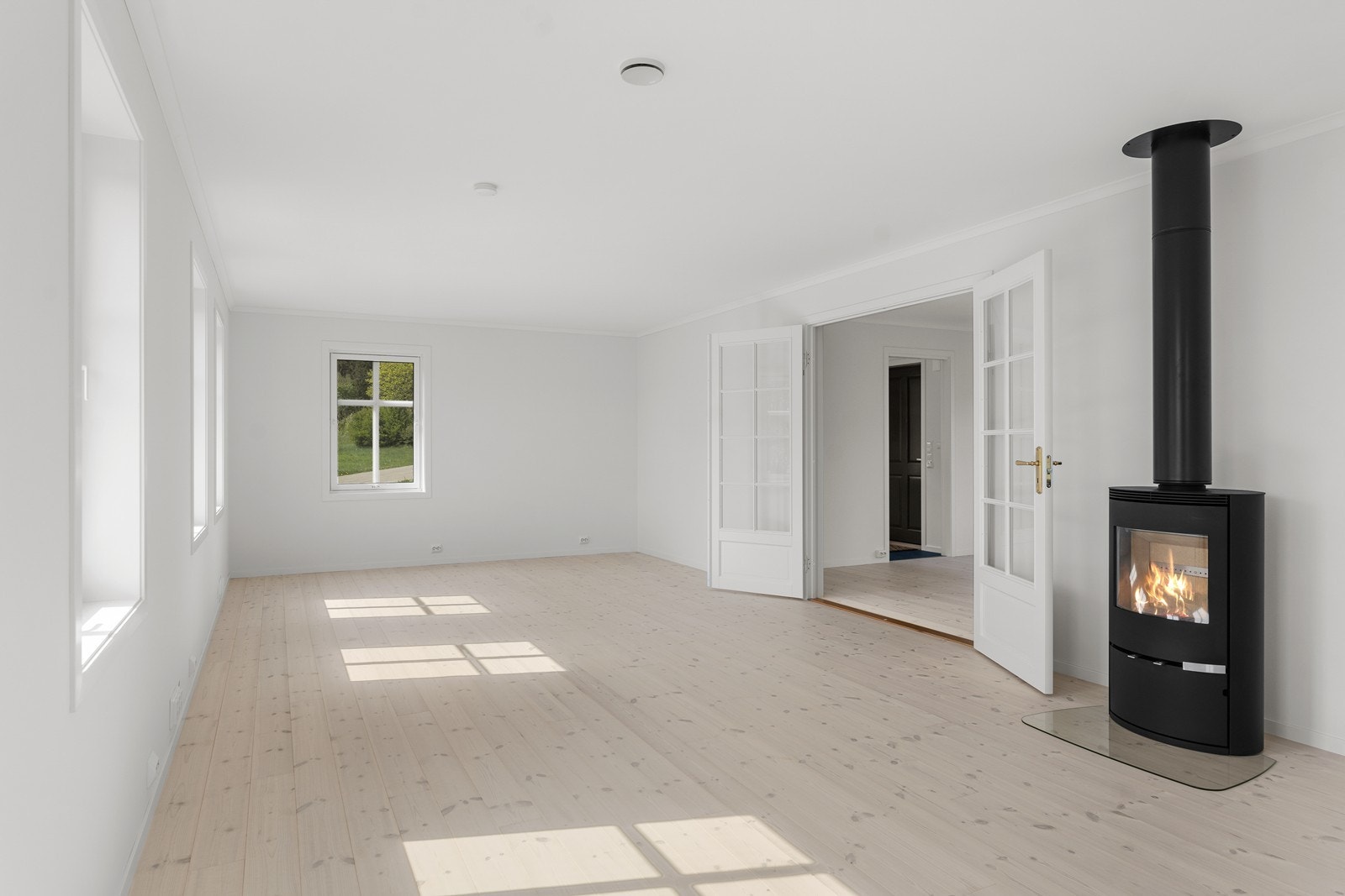 Vedovn i senter av stuen - Denne er også ubrukt Galleribilde