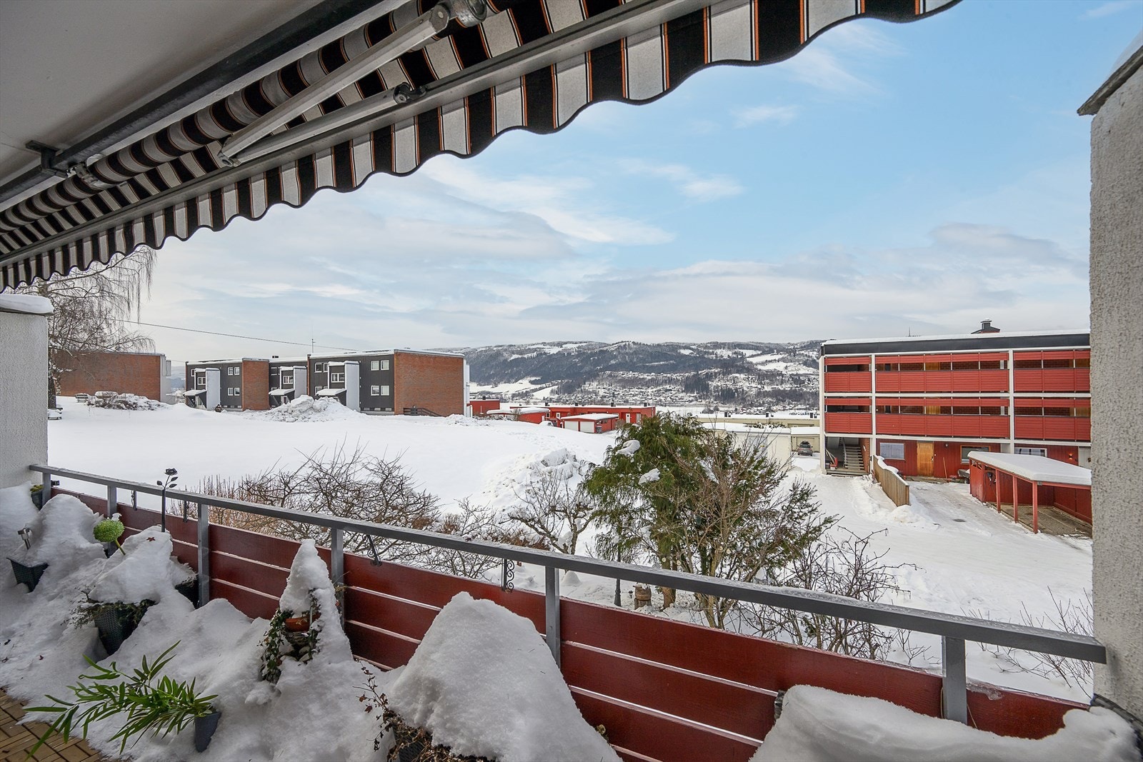 Her er det god plass til en sittegruppe for å nyte utelivet. Galleribilde