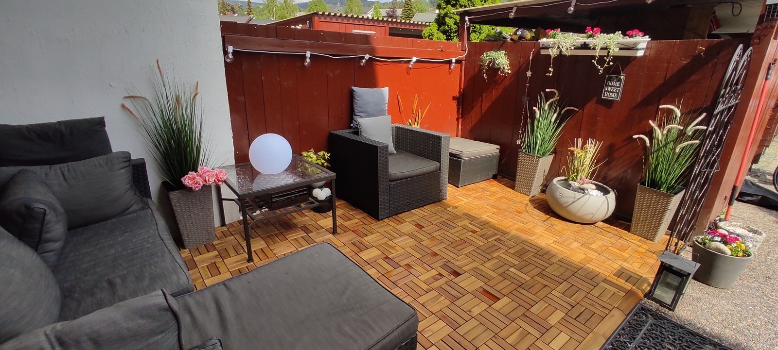 Her kan man enkelt etablere en hyggelig sittegruppe i skjermede omgivelser. Galleribilde