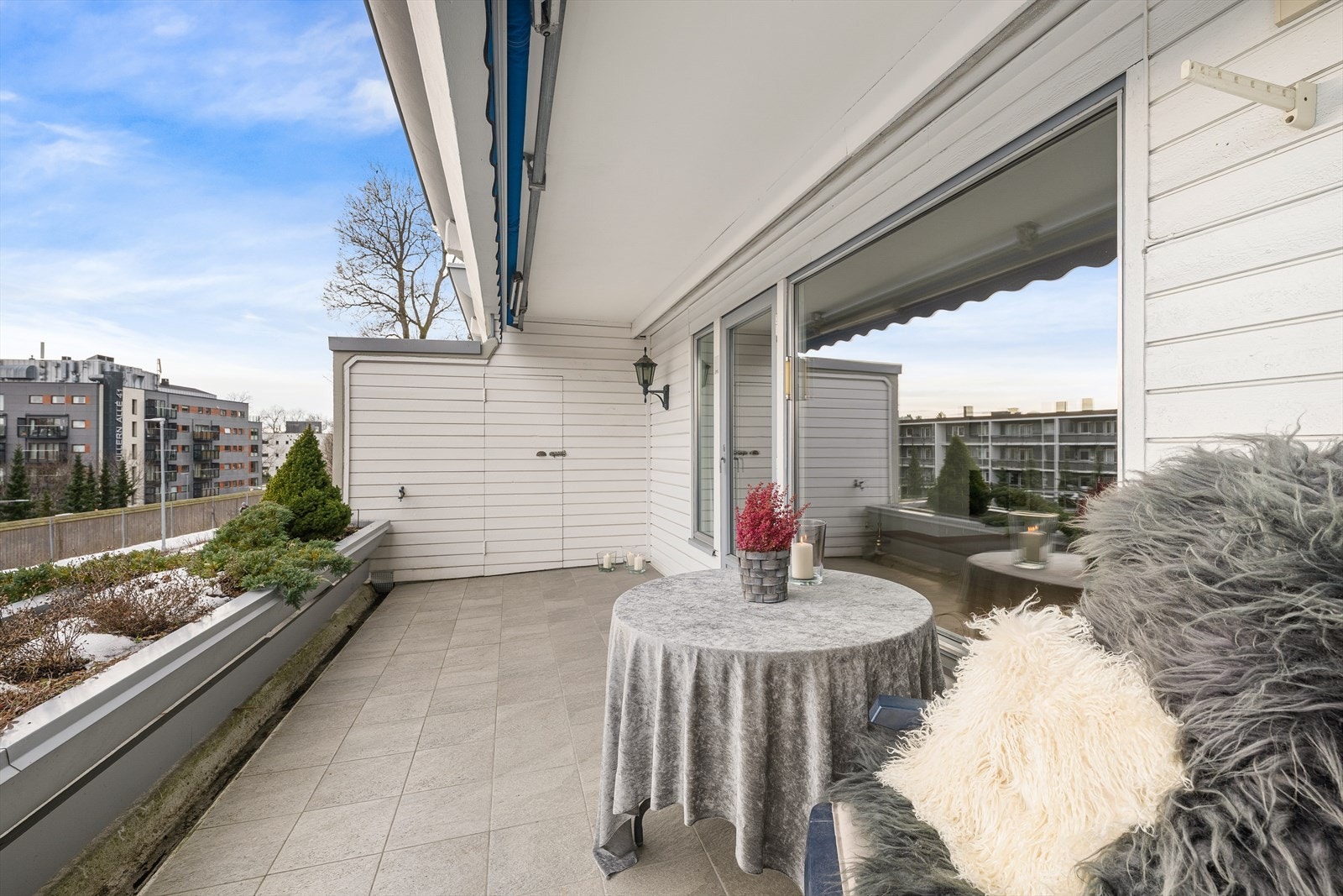 På terrassen er det også tilgang til en praktisk bod. Galleribilde