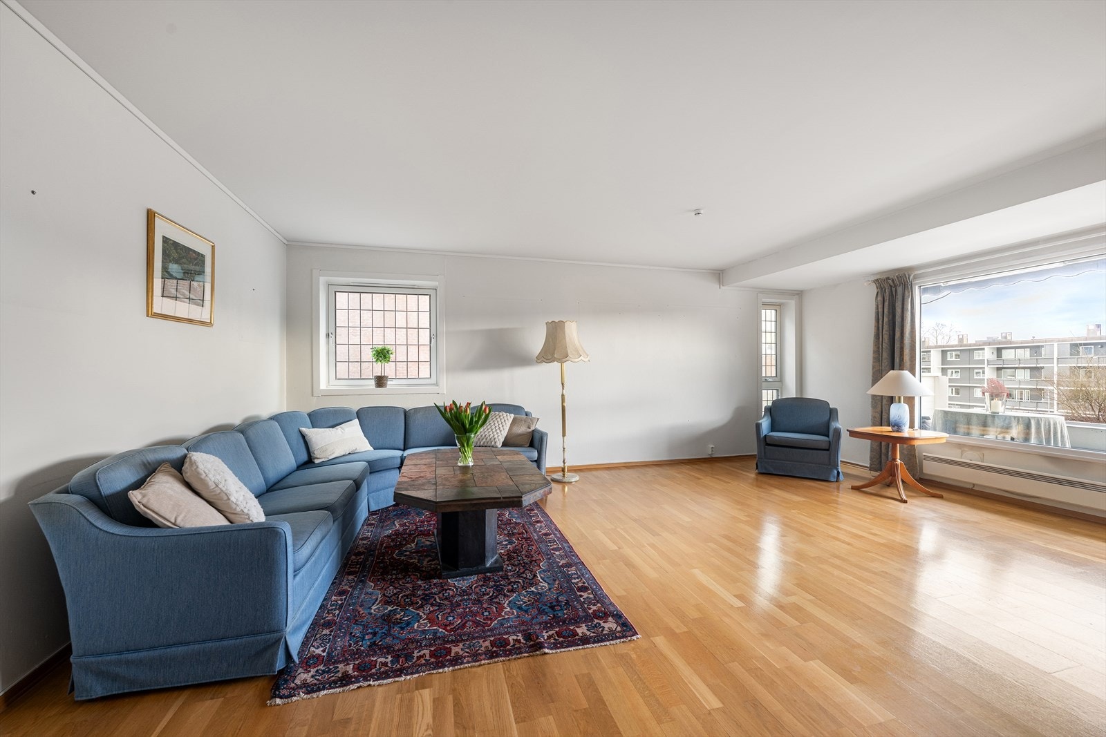 Her er det plass til sittegrupper og øvrig møblement. Galleribilde