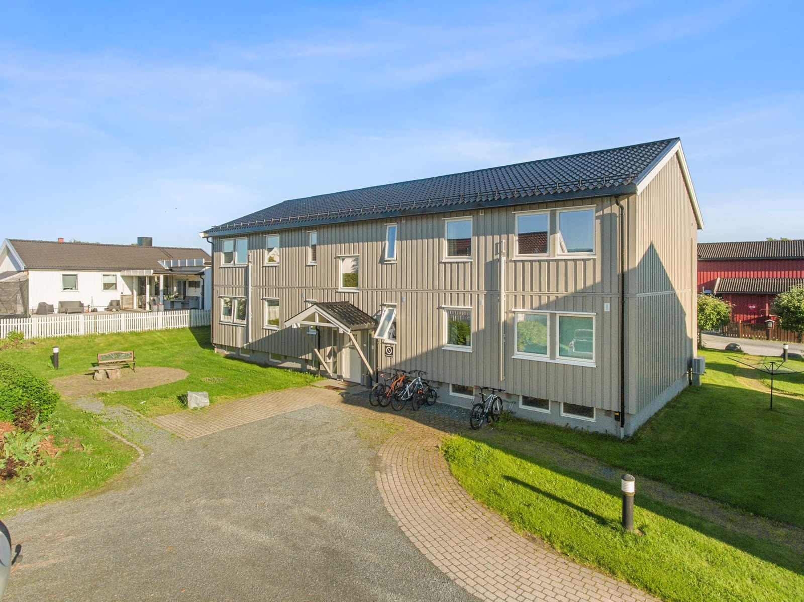 Bildet på sommers tid. Galleribilde