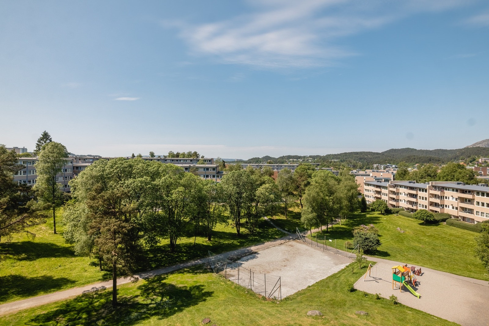 Det er gode parkeringsmuligheter i borettslaget etter ansiennitet. Galleribilde