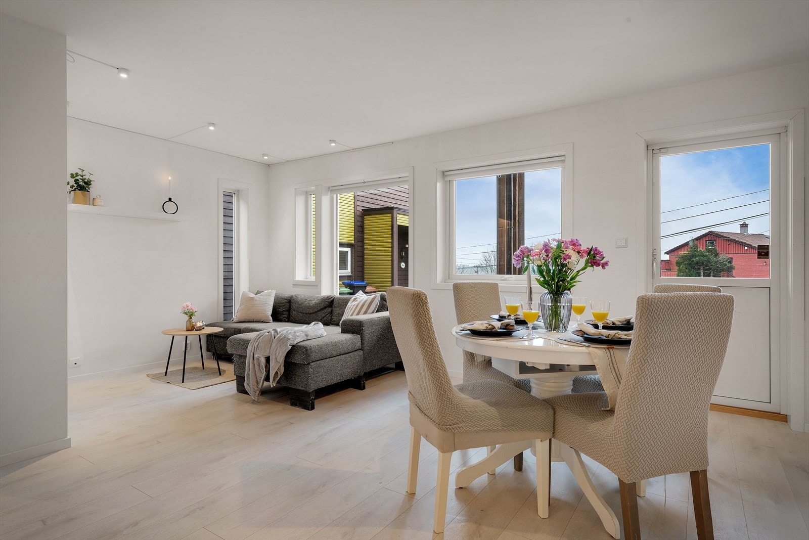 -En lys og moderne 2-roms selveierleilighet i et attraktivt boligområde på Kolltveit- Galleribilde