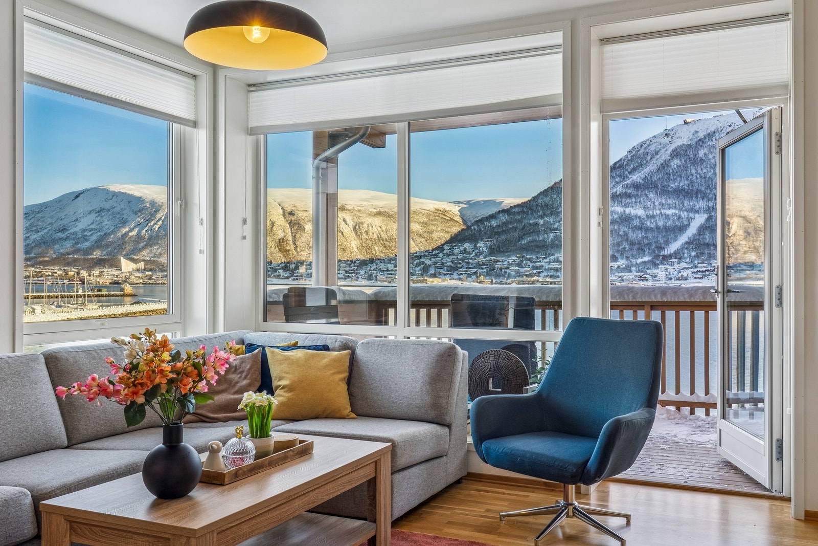 Velkommen til Hjalmar Johansens gate 52, her presentert av EiendomsMegler 1 Rødbanken v/Wenche Galleribilde