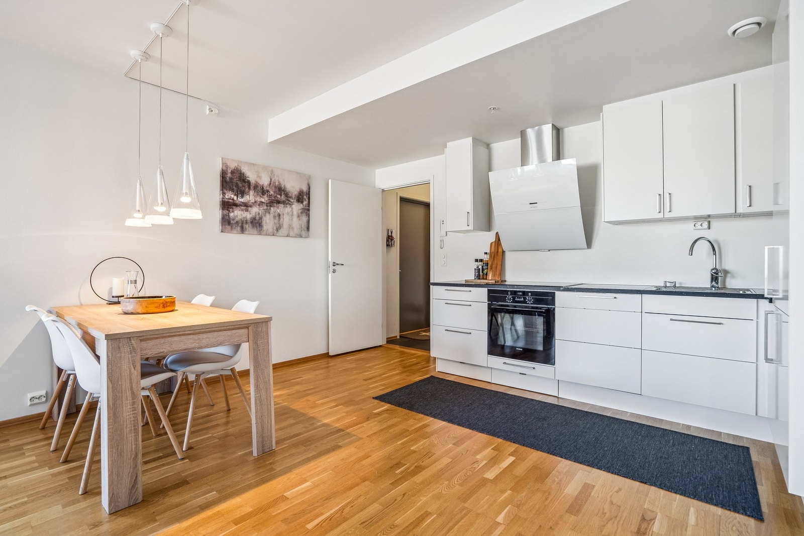 Attraktiv planløsning, med et stort og innbydende kjøkken, Galleribilde