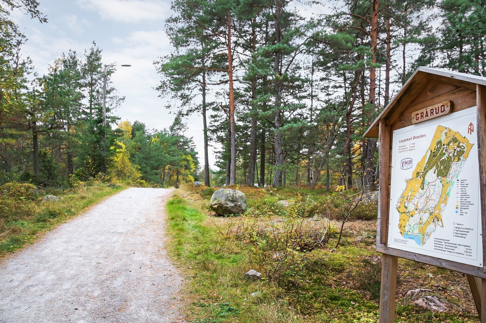 Fra tomten finner du flotte lysløyper som strekker seg flere kilometer gjennom variert natur. Galleribilde