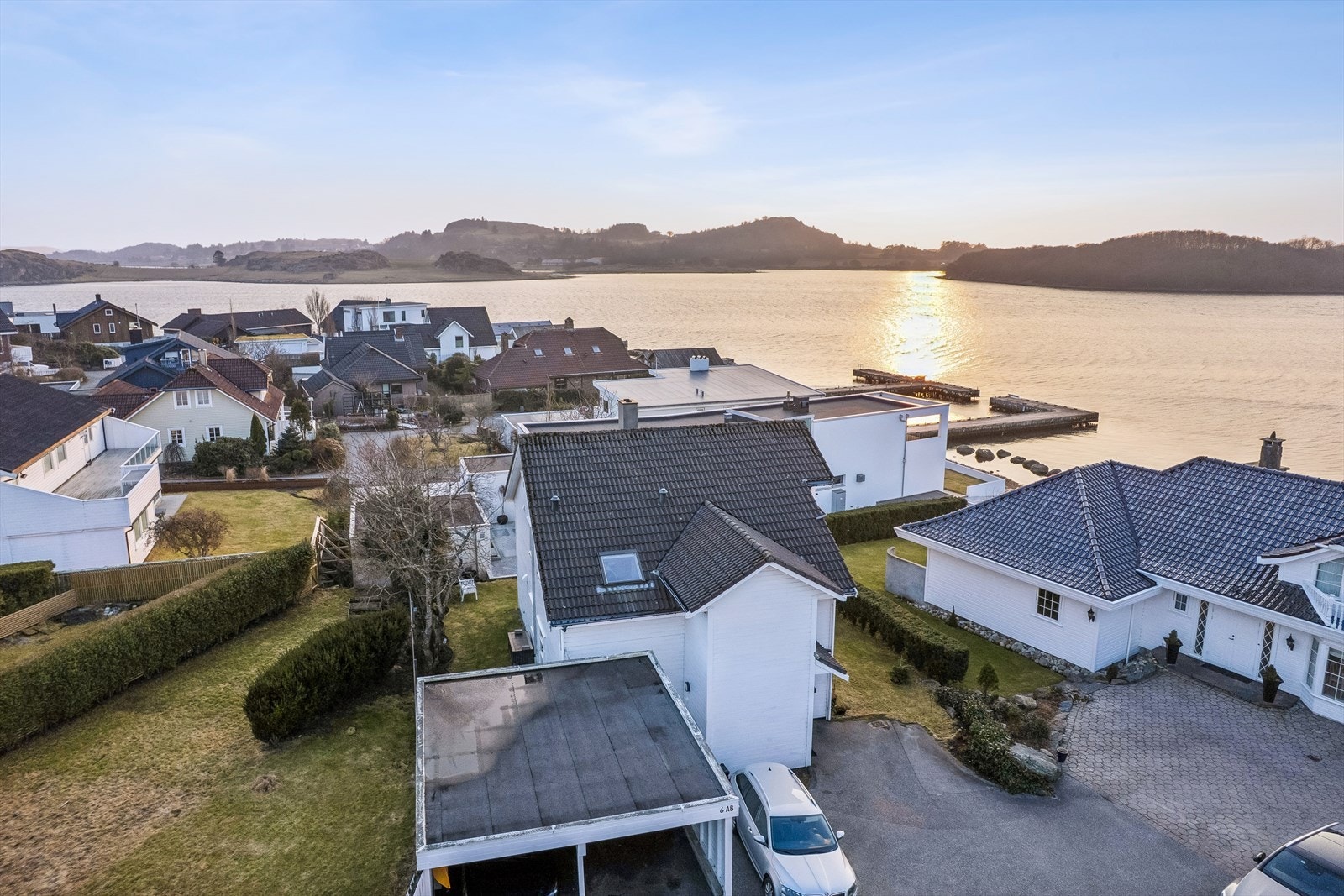 Herfra er det kort vei til skoler, barnehager og fritidstilbud som Karistø balløkke. Galleribilde