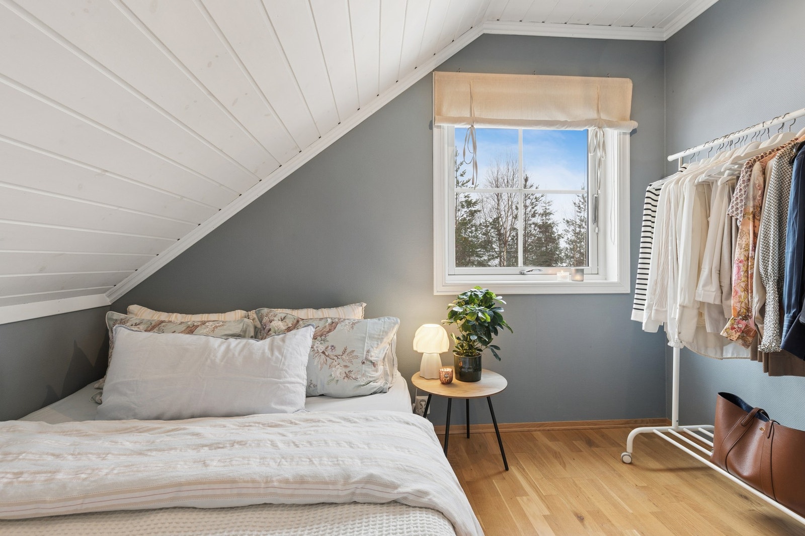 Her får du behagelige soveromsmiljøer. Galleribilde