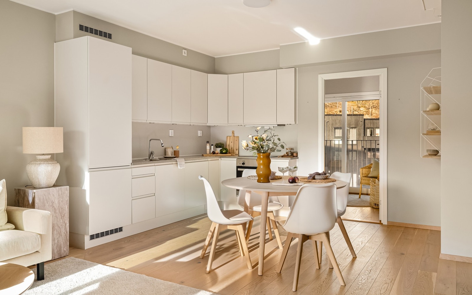 - Pen kjøkkeninnredning fra HTH som var ny i 2020 - Galleribilde