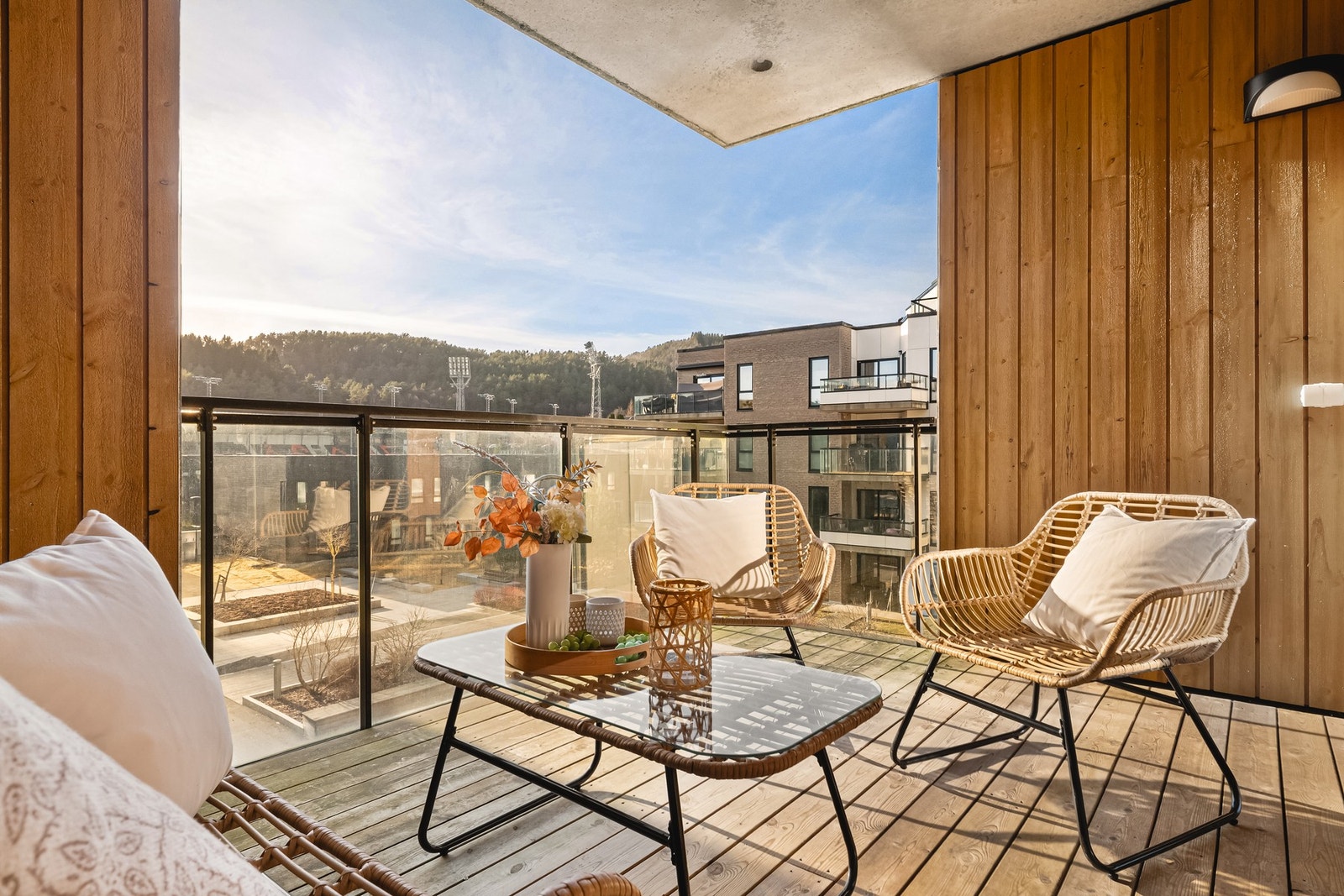 - Her har man fin utsikt over sameiets tomt - Galleribilde