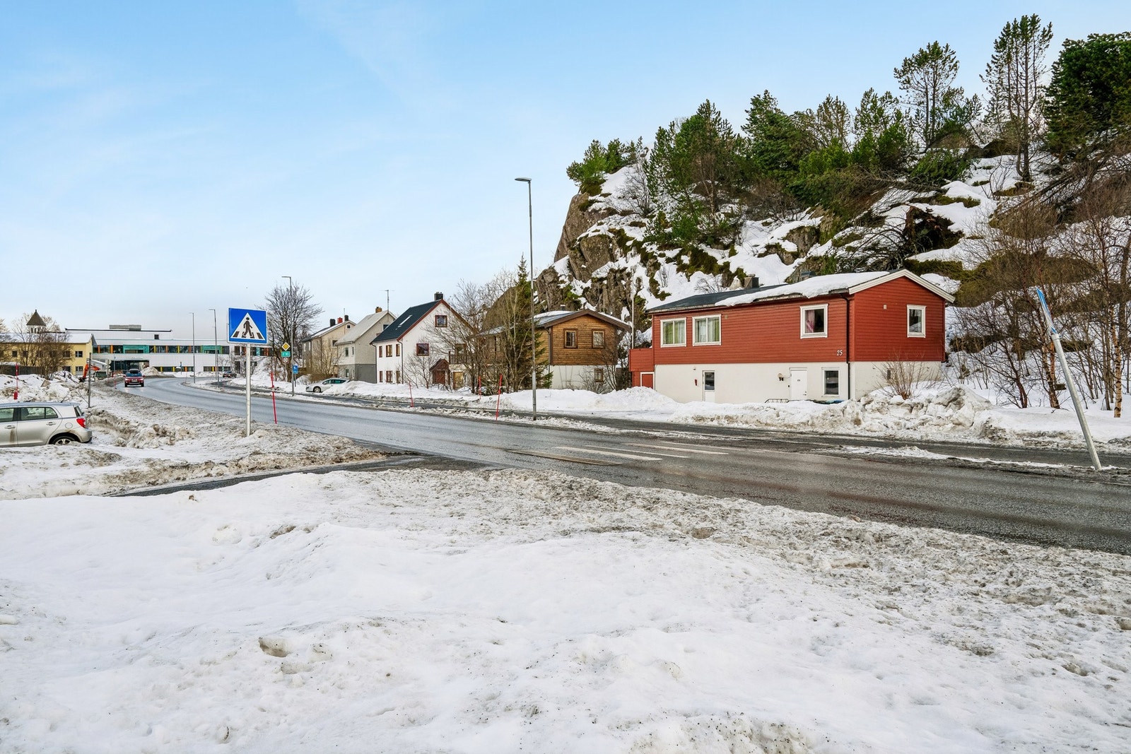 Last ned salgsoppgaven for utfyllende informasjon om eiendommen. Velkommen på en hyggelig visning! Galleribilde