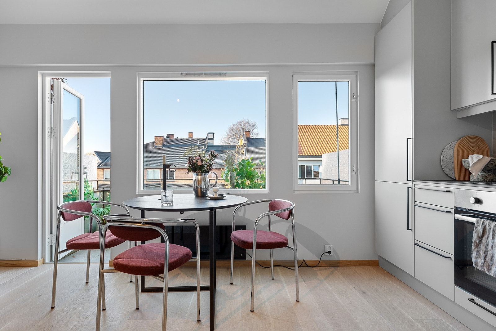 Høyt og fritt med rikelig lysinnslipp. Galleribilde