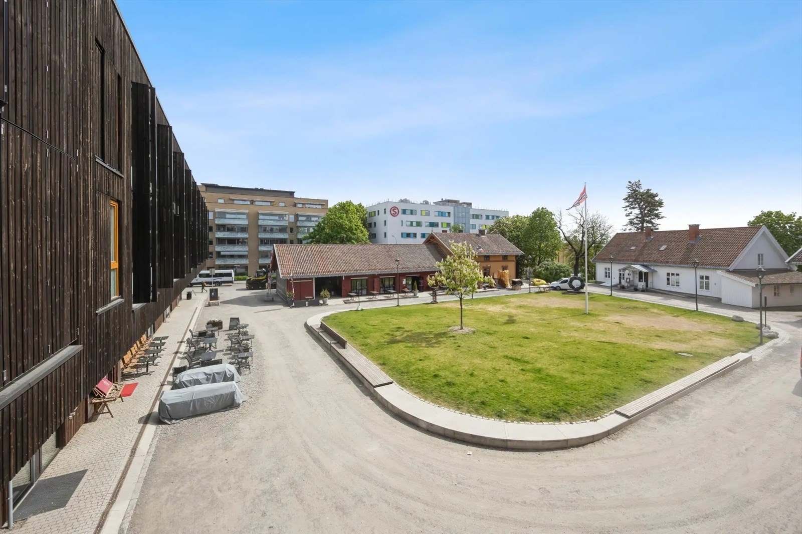 Lillo Gård. Galleribilde