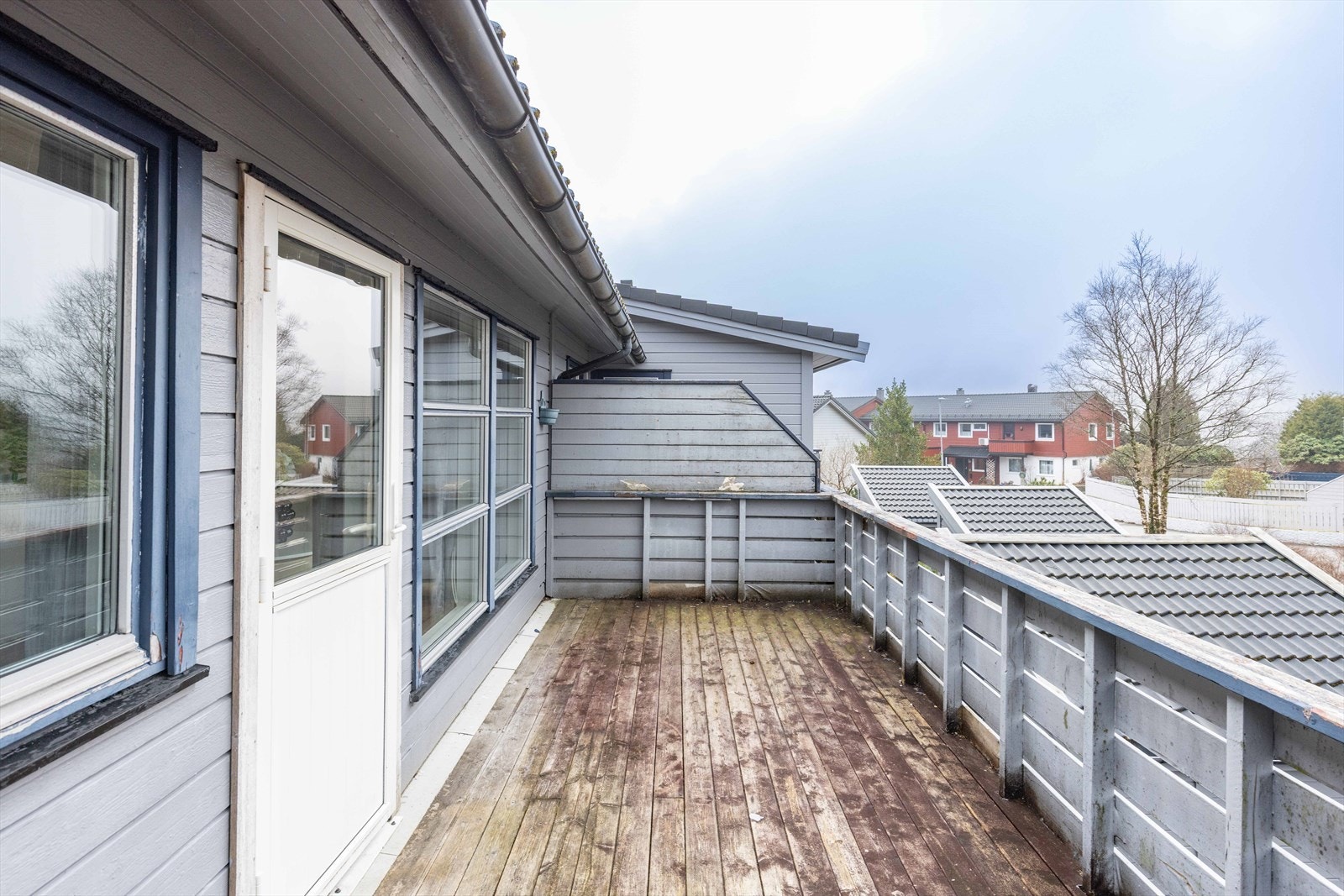 Vestvendt terrasse. Her kan man nyte ettermiddag- og kveldssol. Galleribilde