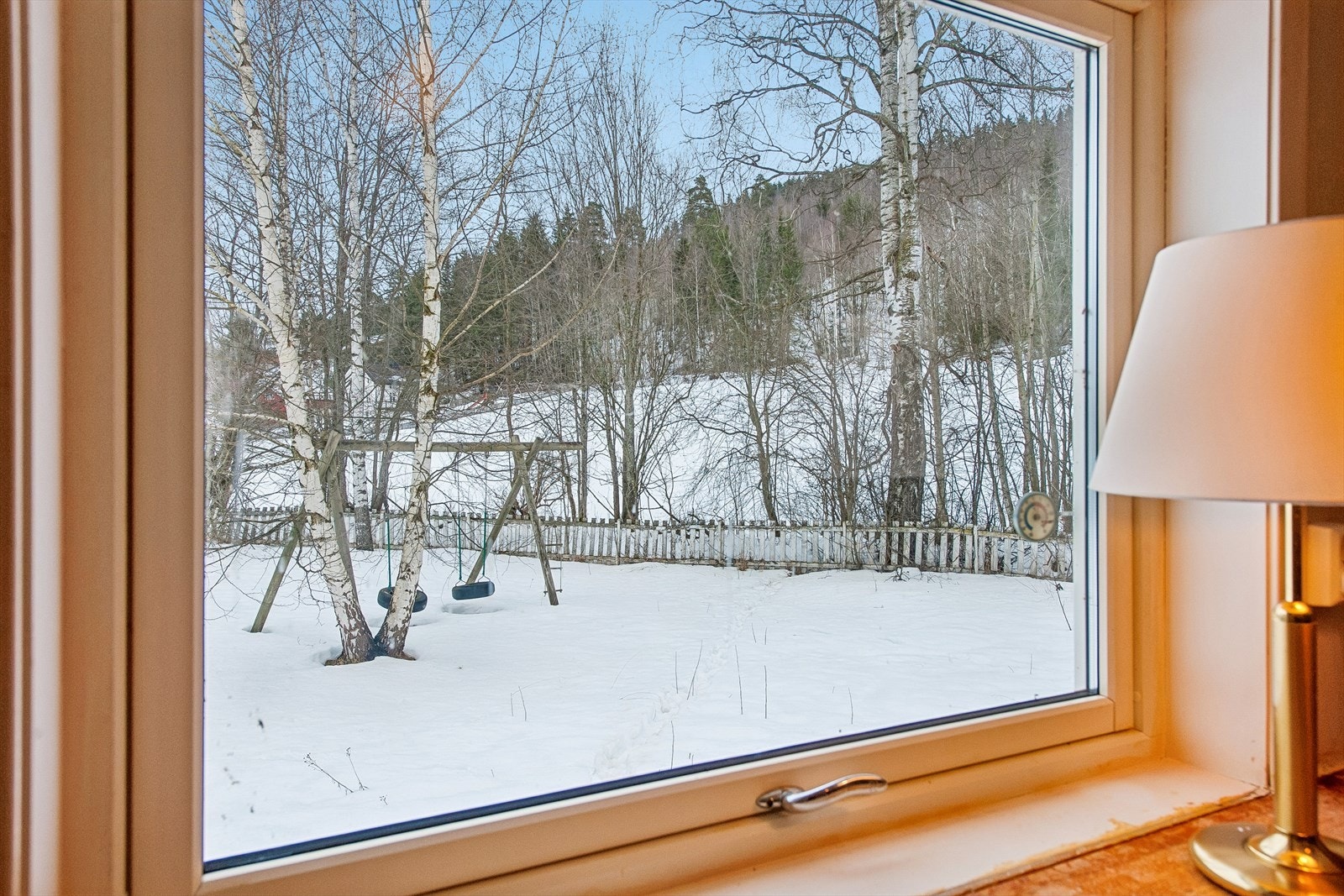 Fra boligen er det kort vei til skoler og barnehager. Galleribilde