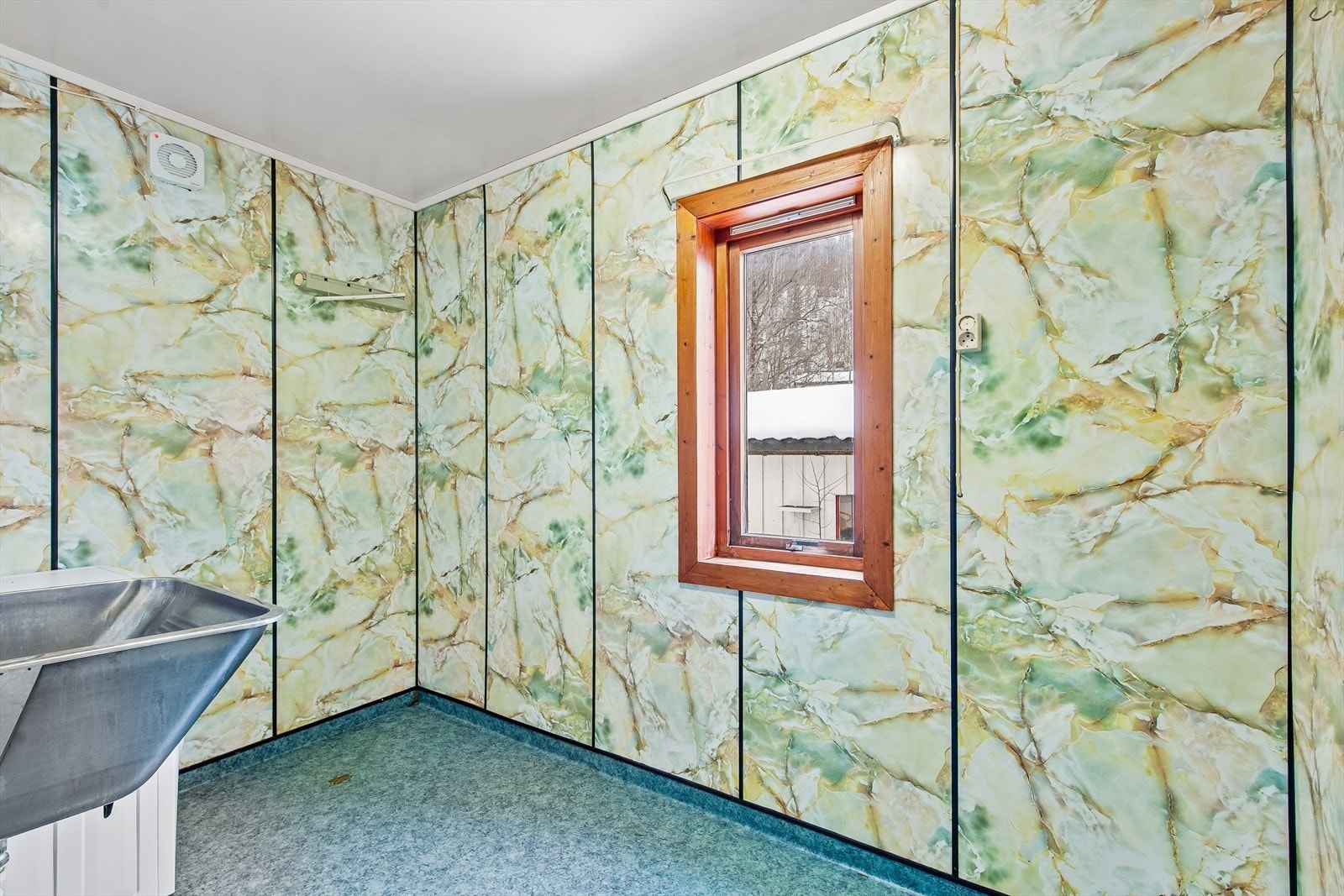 Vaskerommet har mekanisk avtrekk med utkast til friluft. Galleribilde