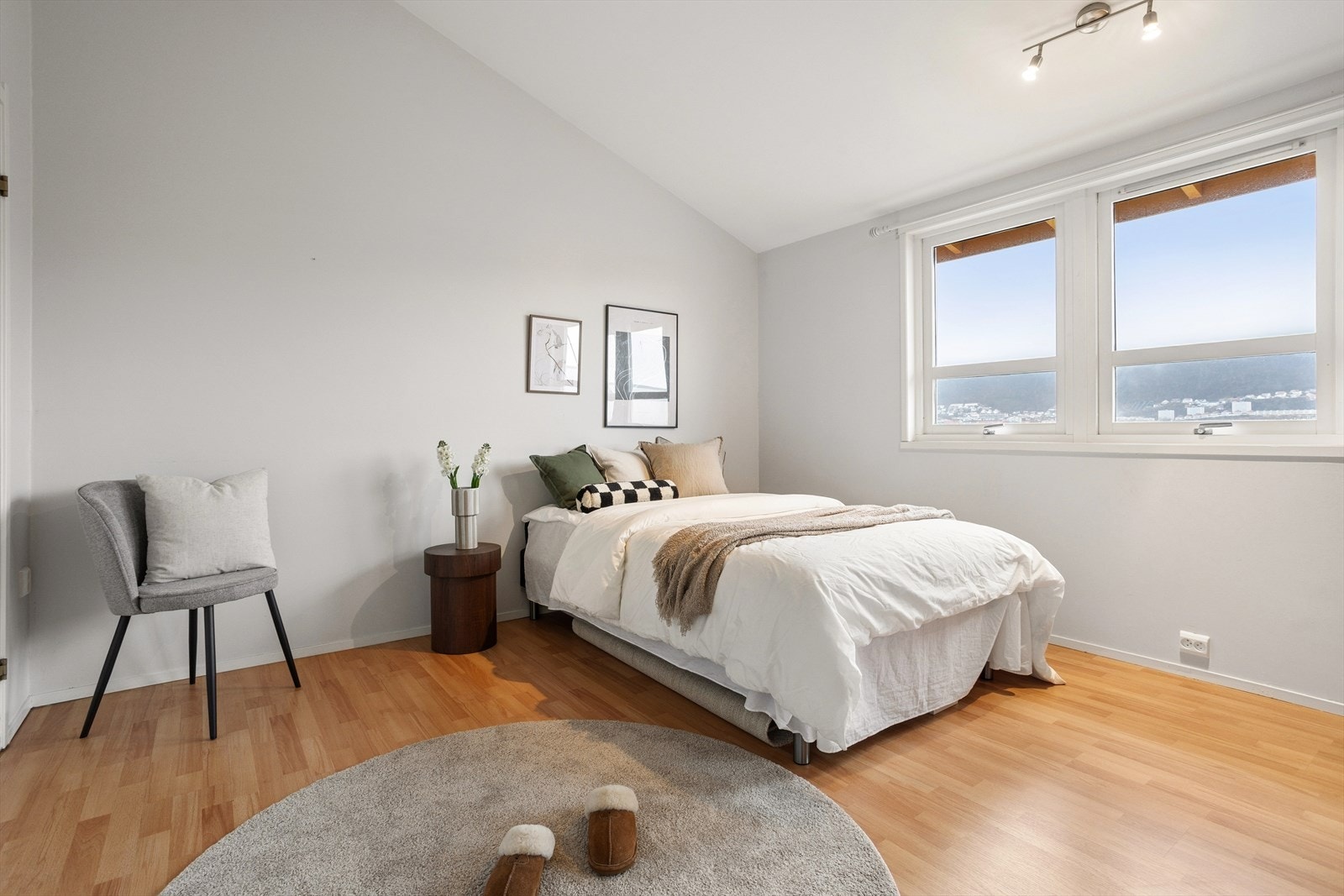 Soverommet måler hele 14,1 kvm. Galleribilde