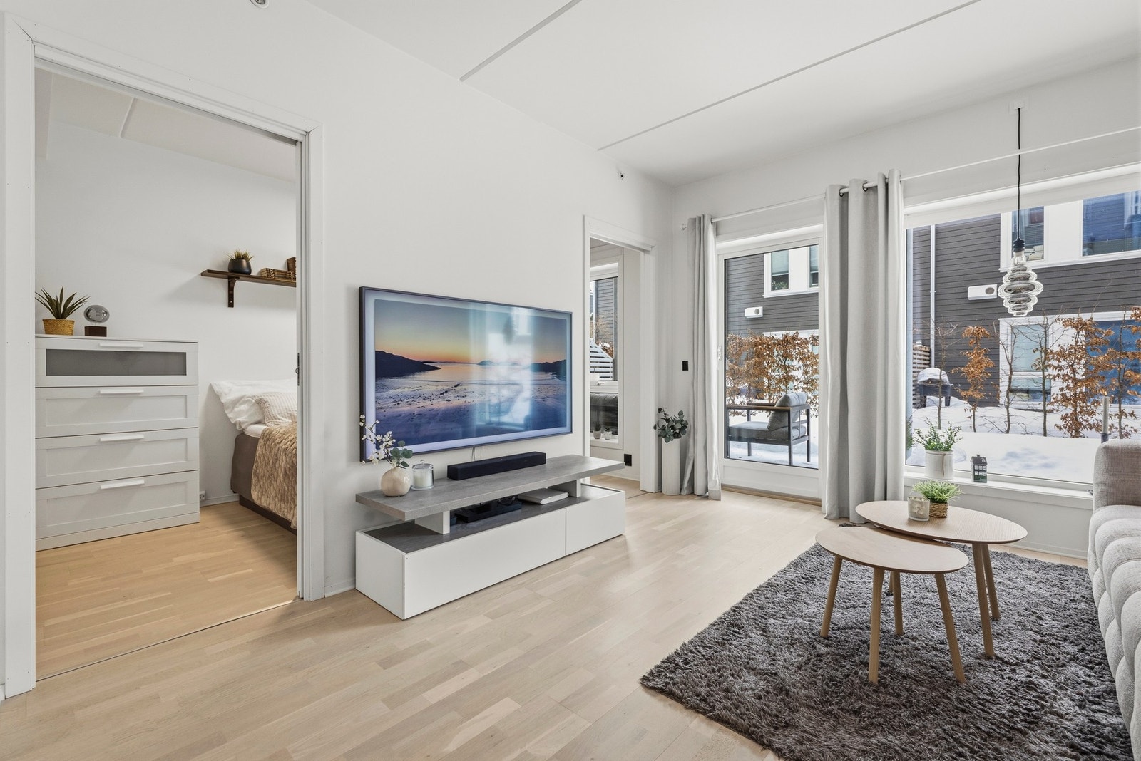 Velkommen til Bråtejordet 57 som er en praktisk 2-roms selveierleilighet beliggende i et rolig område på Strømmen. Galleribilde