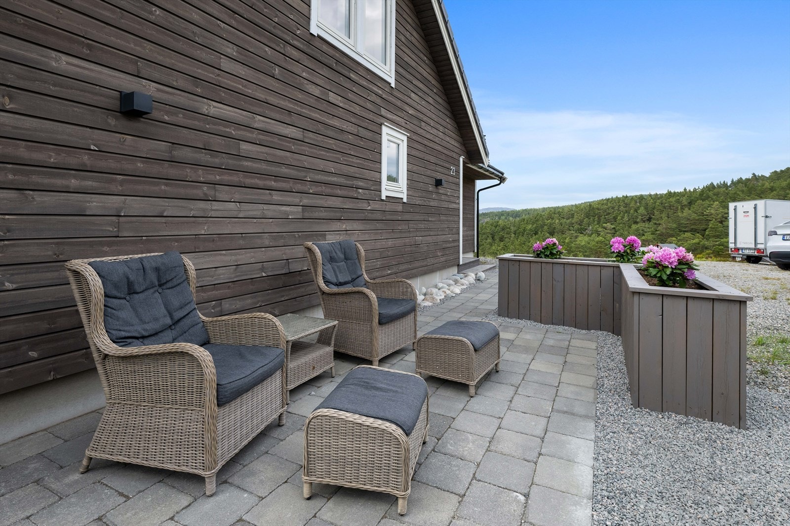 Ved inngangspartiet har man en koselig sittekrok. Galleribilde