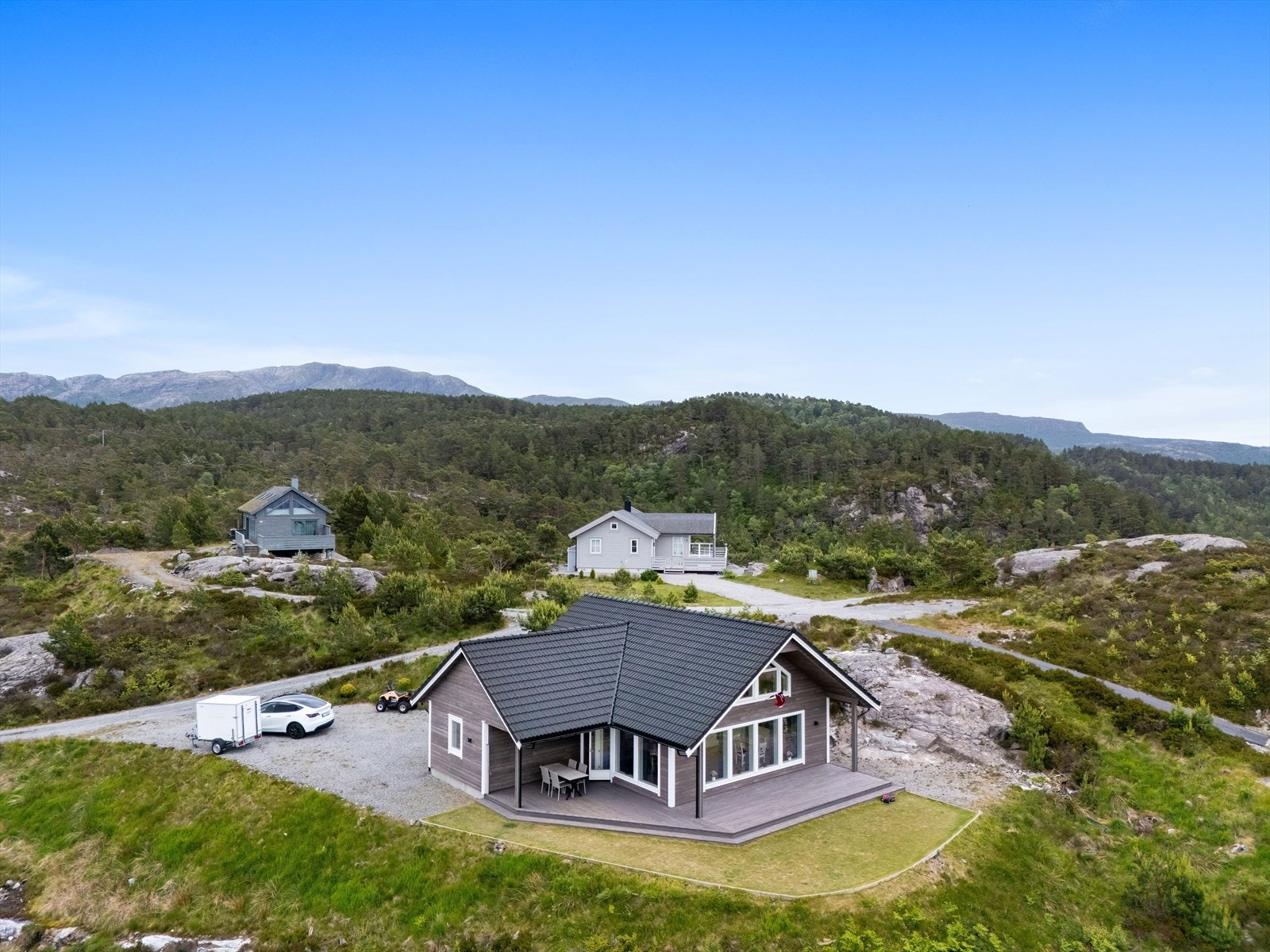 Velkommen til Langeneset 23! Presentert av Eiendomsmegler Norge v/ Harald Høyland Løndal. Galleribilde