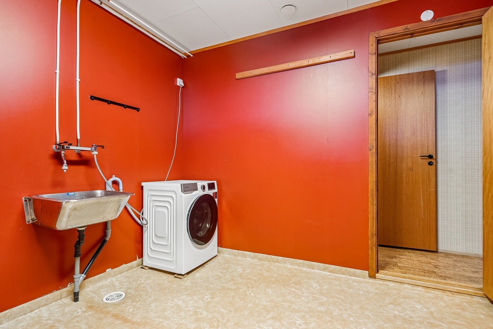 Vaskerom Galleribilde