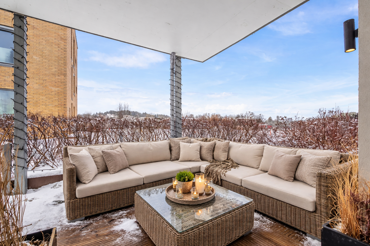 Terrassen er en forlengelse av stuen på finværsdager. Galleribilde